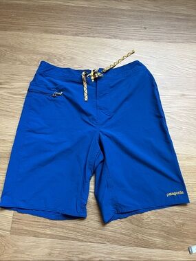 Patagonia Men’s Stretch Wavefarer Boardshorts-Superior Blue 21’ size 35